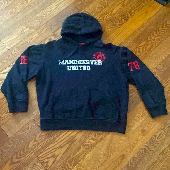 Manchester United Hoodie - Picture 1 of 5
